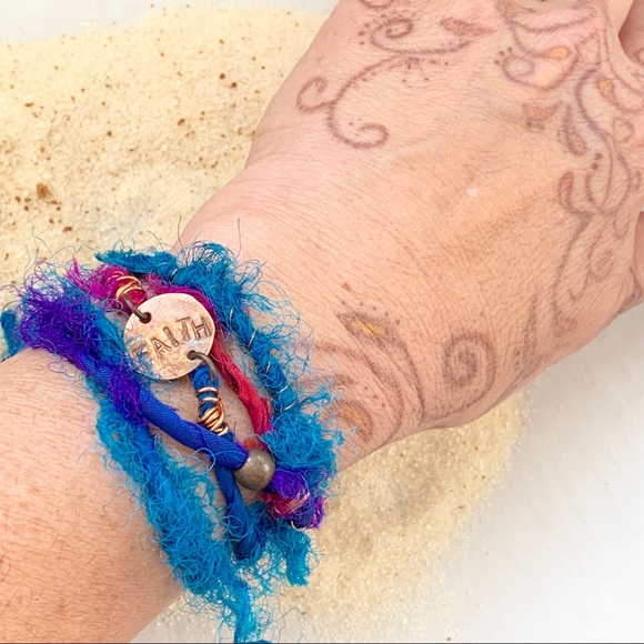 Custom Sari Silk Yarn Wrap FAITH Bracelet - Picture 1 of 8